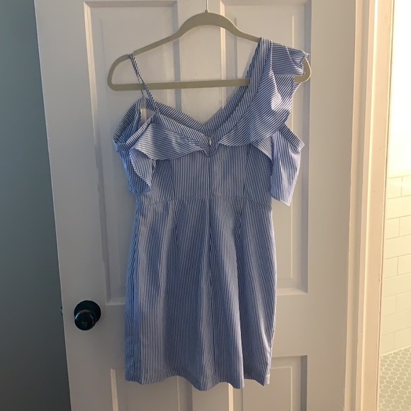 Vestique Seersucker Dress - Picture 2 of 3